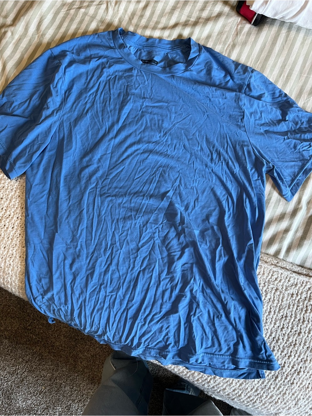 Men’s blue Janji running shirt - Picture 4 of 4